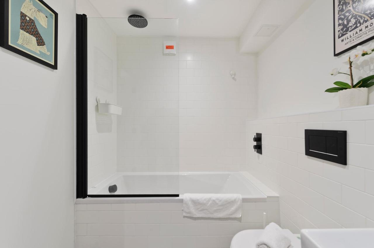 Luxury One Bedroom Greenwich Studio Apartment Near Canary Wharf By Underthedoormat London Exterior photo
